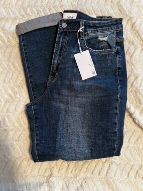 Women’s Vervet Distressed Jeans